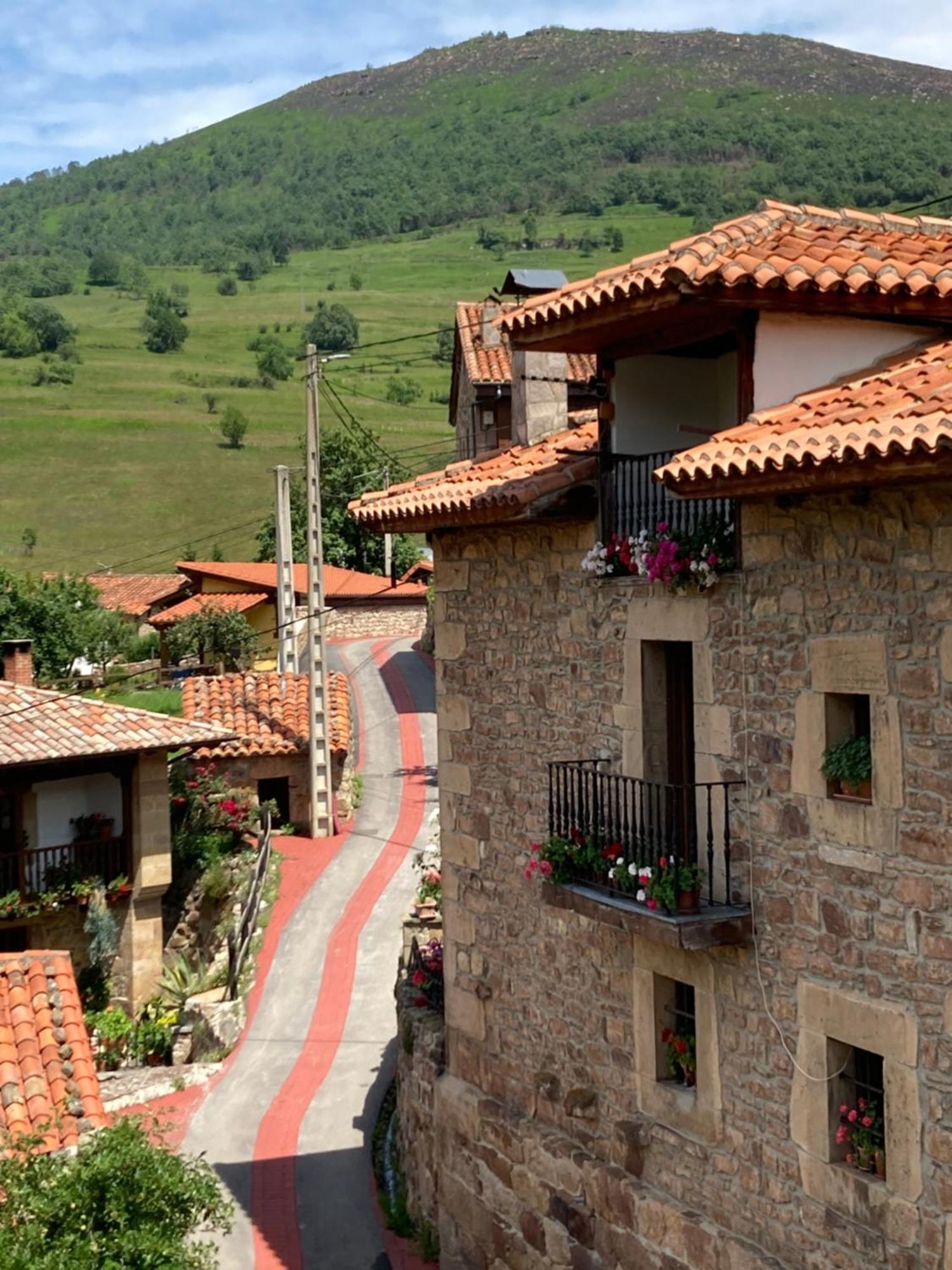 La Valuisilla, Hotel Rural Cicera Εξωτερικό φωτογραφία