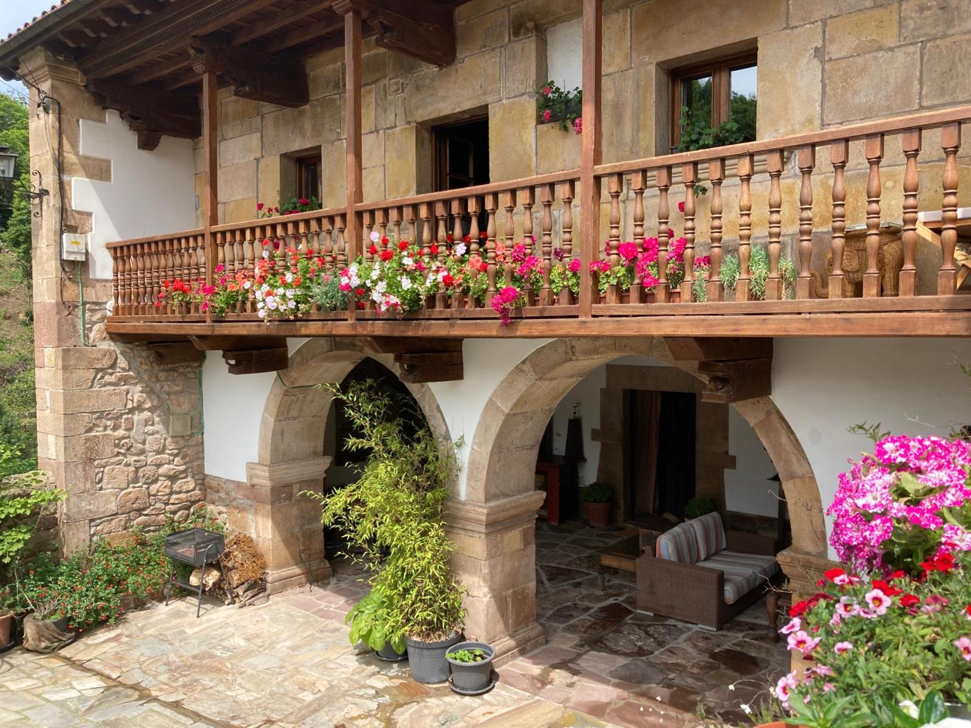 La Valuisilla, Hotel Rural Cicera Εξωτερικό φωτογραφία