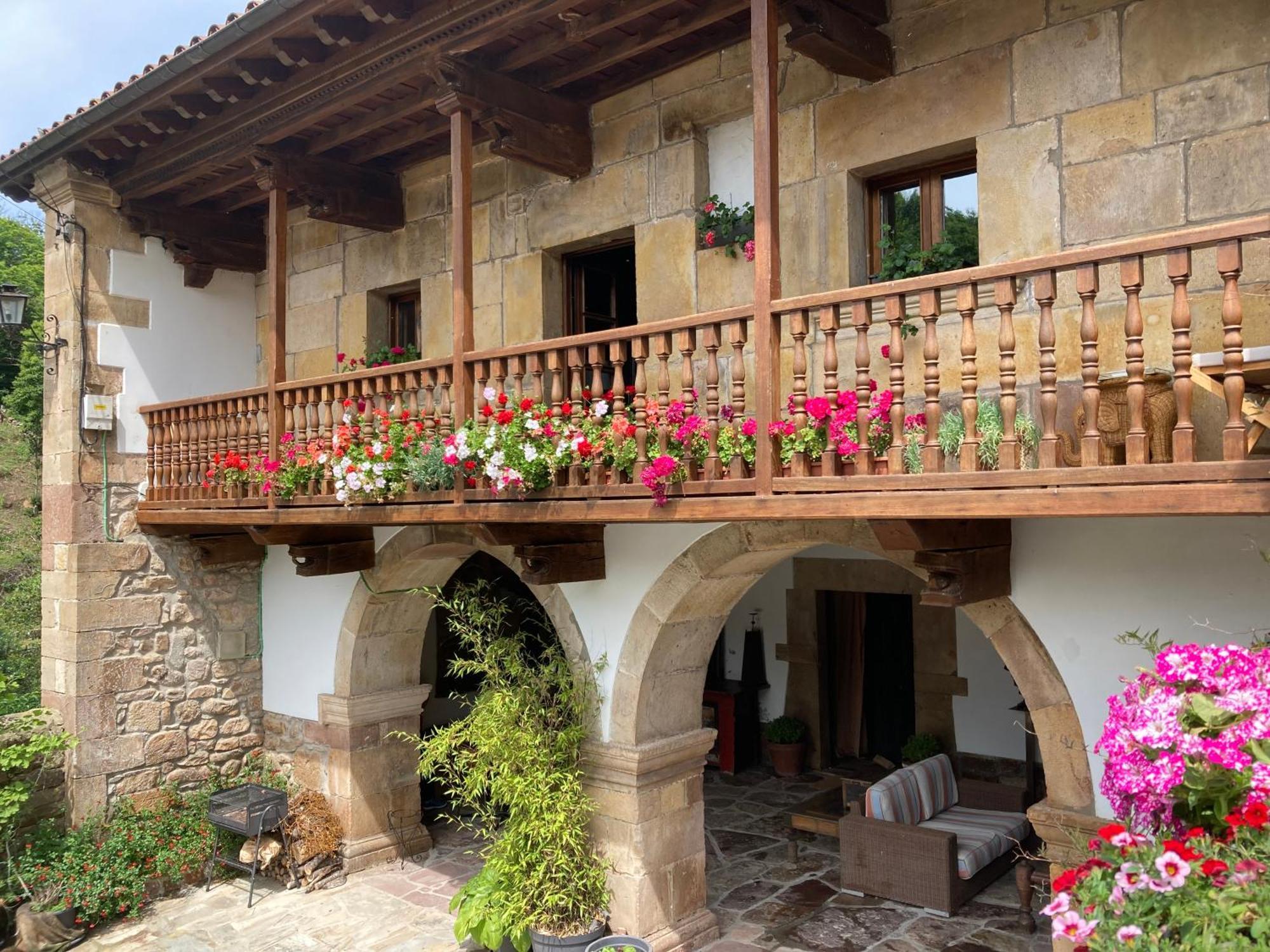 La Valuisilla, Hotel Rural Cicera Εξωτερικό φωτογραφία
