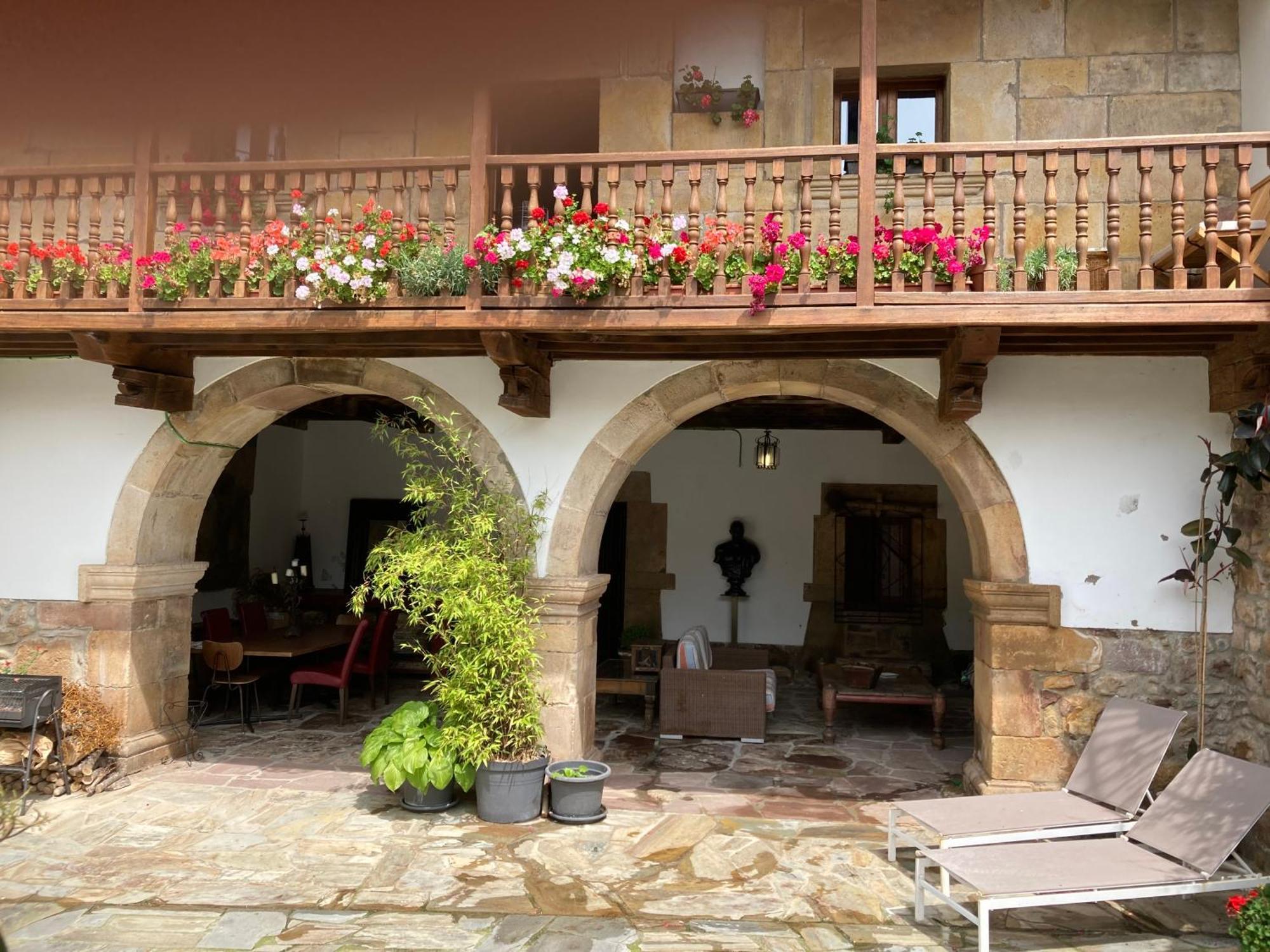 La Valuisilla, Hotel Rural Cicera Εξωτερικό φωτογραφία